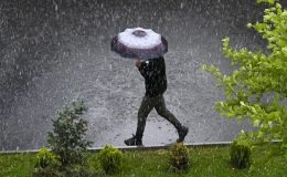 Meteoroloji Duyurdu: Bir Bölgeyi Güneş Bir Bölgeyi Yağmur Varacak!